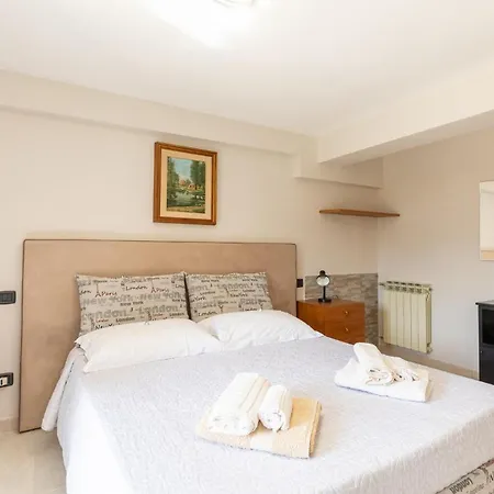 Lejlighed Cozy In Loc Fontanelle Campello sul Clitunno